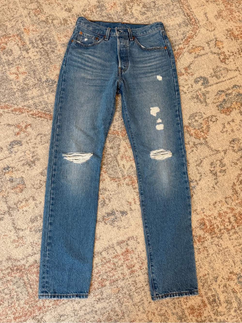Womens Distressed Blue Denim Jeans - Casual Straight Fit. Levi’s